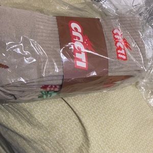 Travis Scott cacti drop 3 sock pack